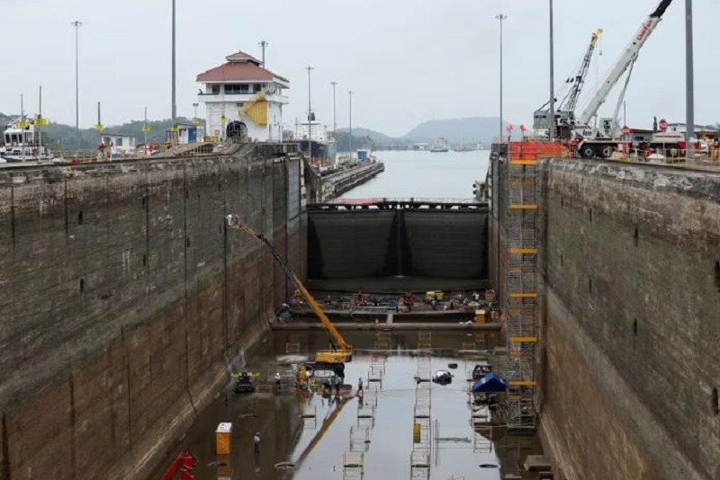 Panama-canal