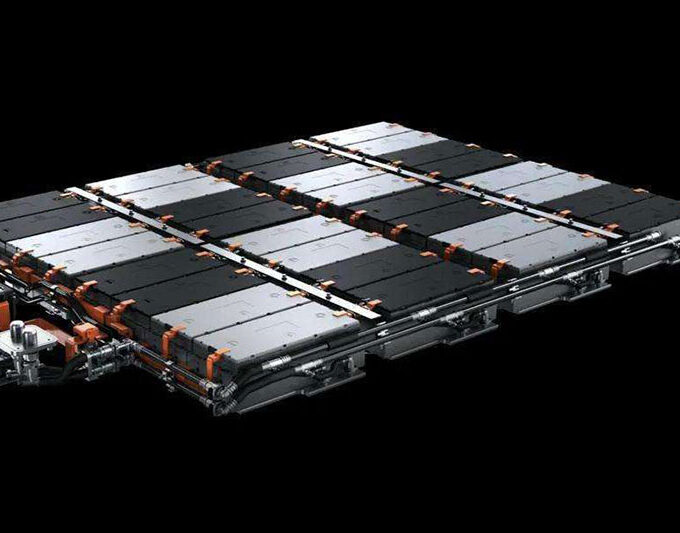 Cobalt free battery