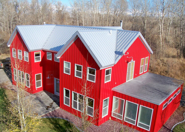 Standing seam vs exposed fastener featured image