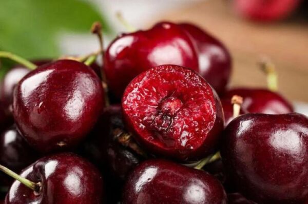 Chilean cherries