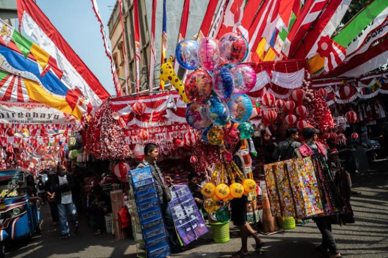 China’s flood of cheap goods Is angering its allies
