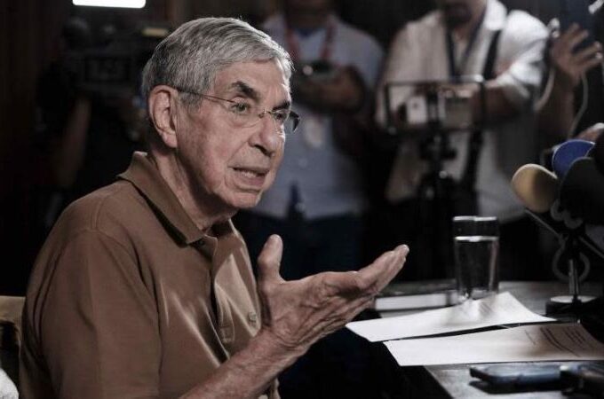 Former costa rican president oscar arias