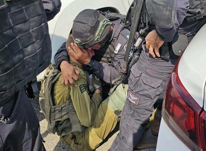 Israeli soldiers with psychological trauma