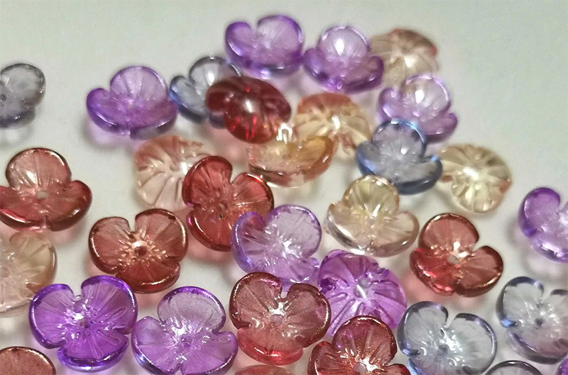 Flower-shaped crystals