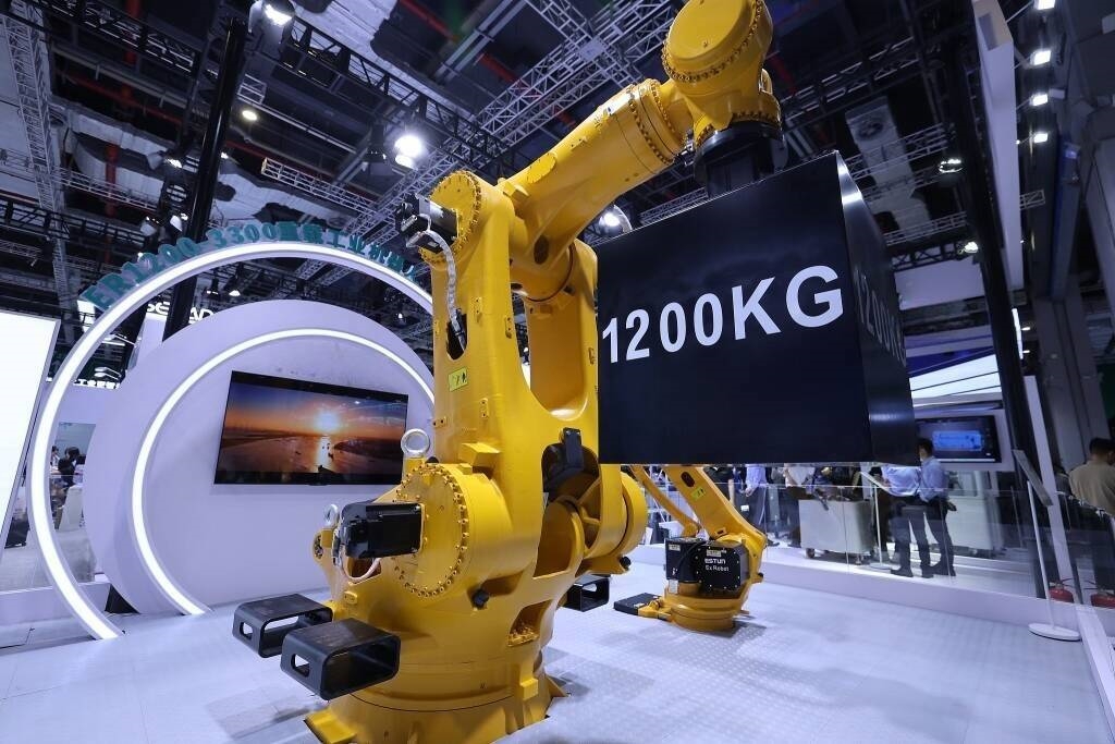 Heavy-duty robot
