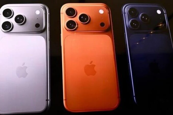 Three iphones in different colors