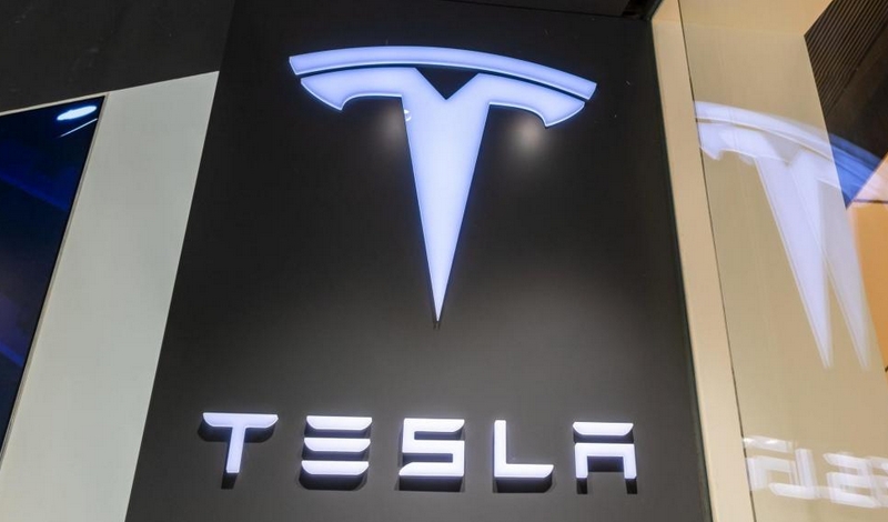 Tesla logo