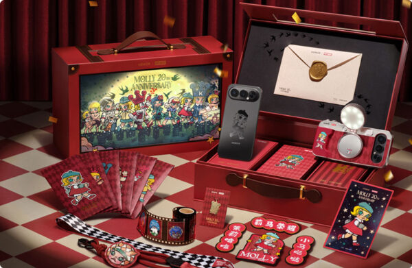 Honor collaborates with Pop Mart